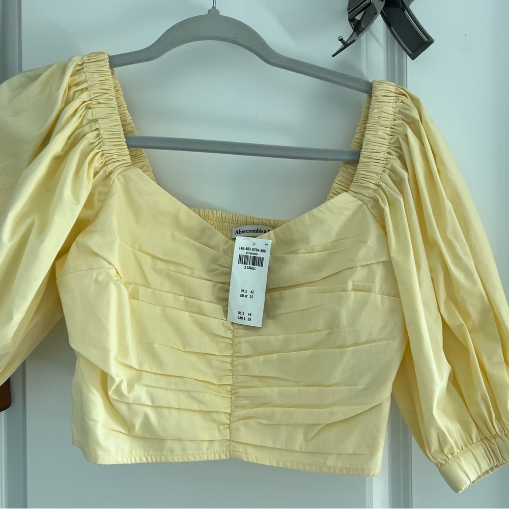 Abercrombie & Fitch Pale Yellow Ruched Puff-Sleeve Crop Top